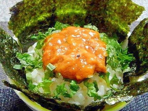 焼き海苔と紫蘇のちゃわんウニ丼